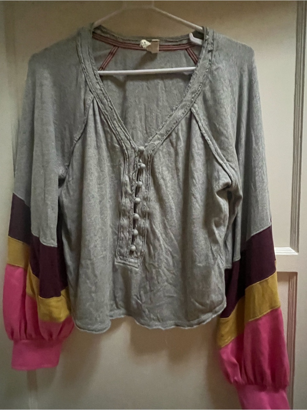 We the Free Colorblock Balloon Sleeve Top - Gray w/ Pink, Purple, Mustard- Large